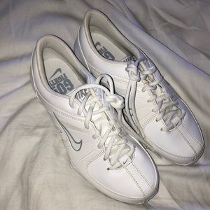 Nike Air Cheer Shoes
